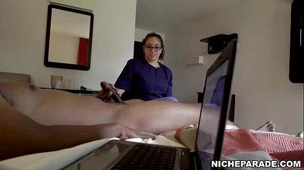 NICHE PARADE - Juicy Motel Housekeeper Agrees To Fuck On Her Break