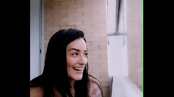 Colombiana dándola toda (se ve que la mama delicioso)