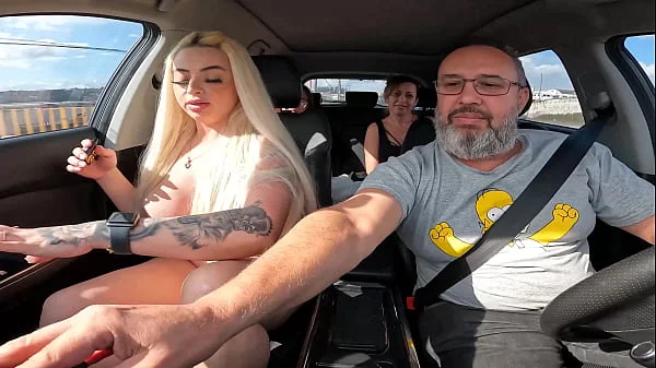 Sheyla Marki das pegadinhas para o carro ela tirou tudo