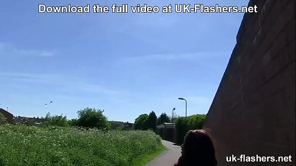 Ebony Kiki Minaj Flashing her Pussy in Public for UK-Flashers