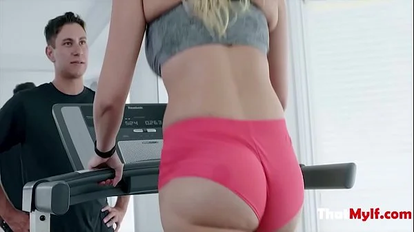 Horny Gym Trainer Fucks New MILF's Pussy- Vanessa Cage