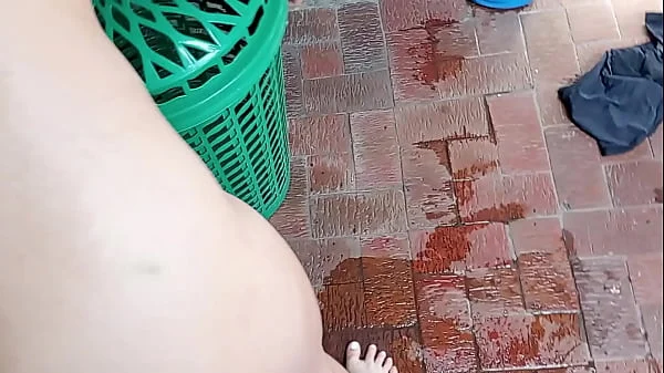 ''Aprovecho Que Mis Papas No Estan Para Luego Follarme A Mi hermanastra En El Patio de mi casa''