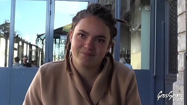 Lou cherche de nouveaux challenges dans le sexe