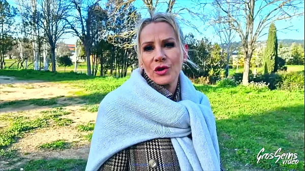 Victoria, 47ans, la milf aux seins très goûteux