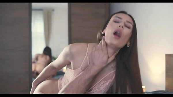 Hot wife with big ass gives Cock ride and blowjob just before going out for dinner  - Jessi Q