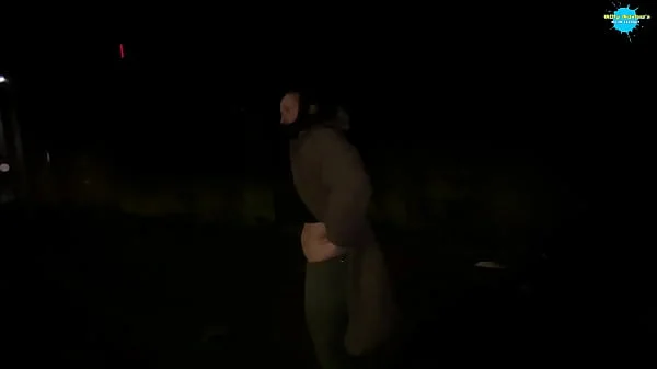 Street Girl flashing