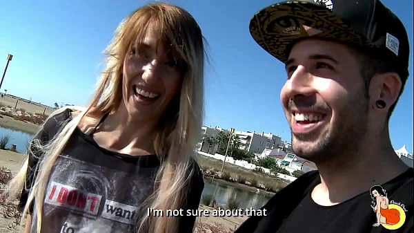 Slim blonde chick gets assfucked outdoor