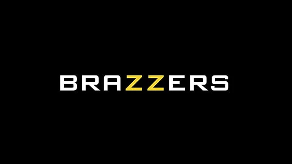 Cum on My Waffles, Honey - Syren De Mer / Brazzers  / stream full from www.brazzers.promo/waf